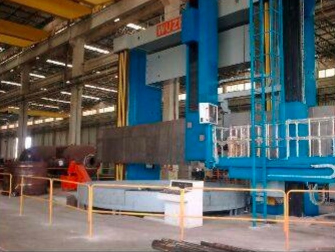 Torno Vertical não informado – Usinagem de grandes diâmetros