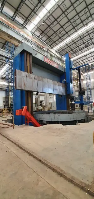 Torno Vertical não informado – Usinagem de grandes diâmetros